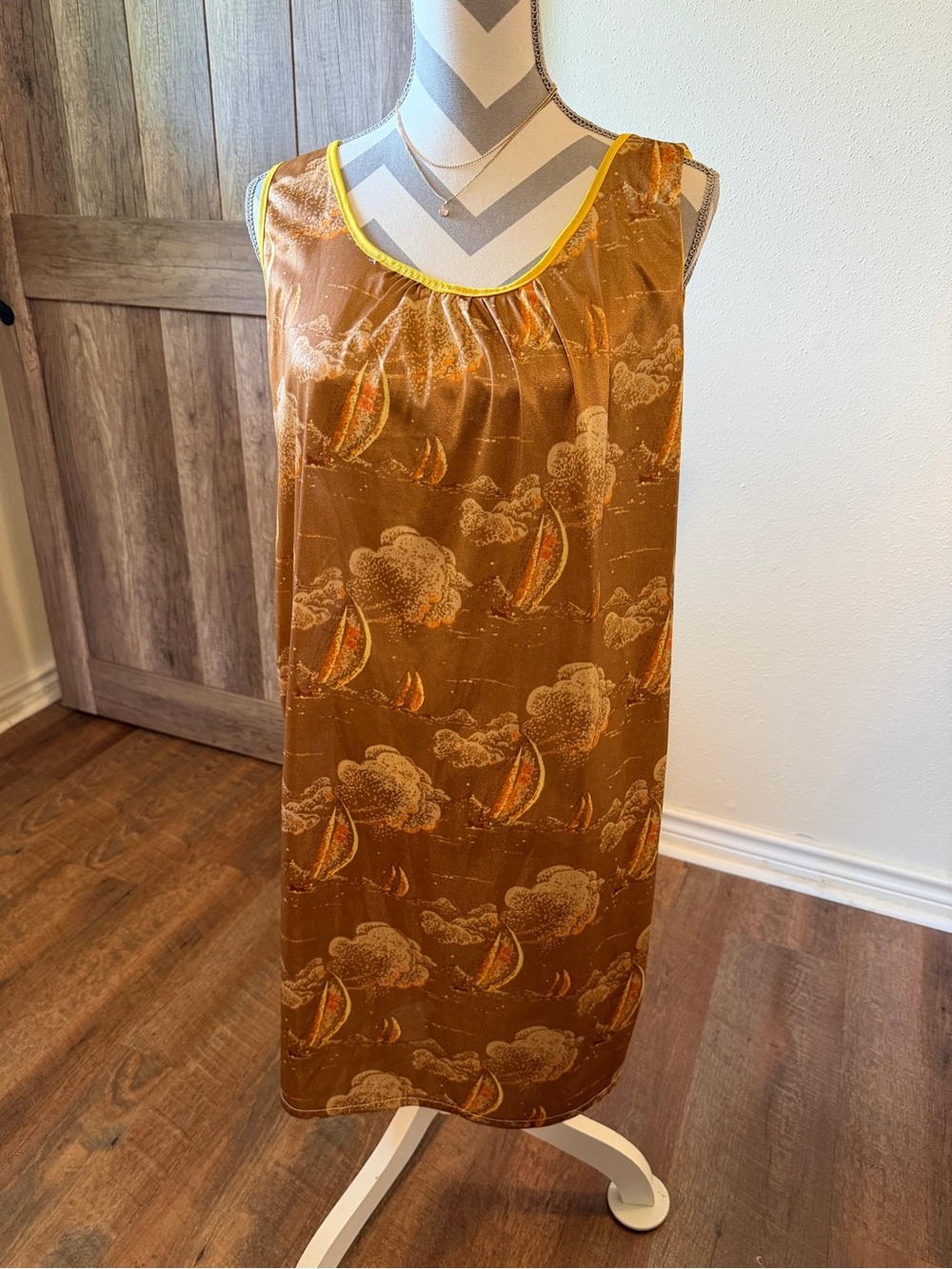 Vintage Perry Lingerie Nautical Lounge Dress Sailboat Print Nylon Sleep Shirt US